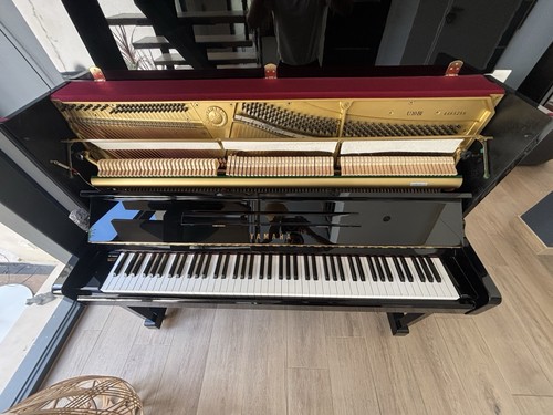 Piano droit yamaha - piano,