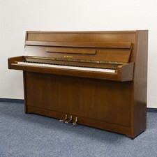 Yamaha Piano, B1 Modèle