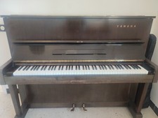piano droit yamaha